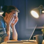 Come proteggere la vista durante le lunghe ore al computer